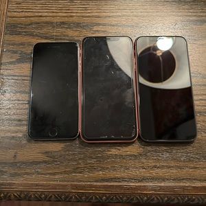 iPhones 2 work other one for parts